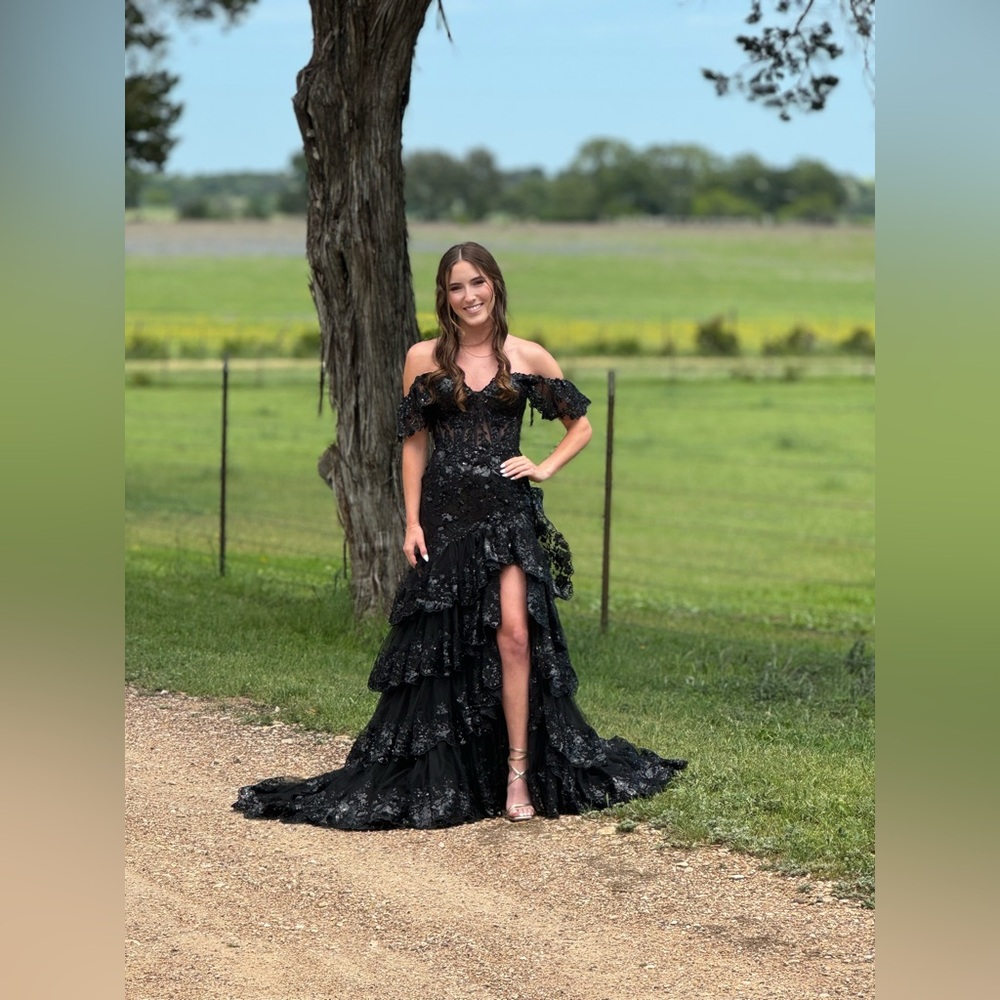 Sherri hill prom dress 55801